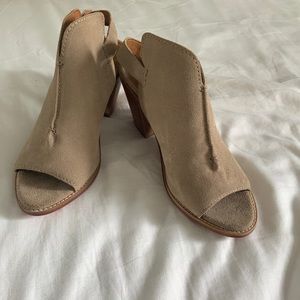 FRYE Courtney Ash Sling Block Heel Sandal